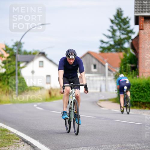 31.08.2025 - Elbe Triathlon Hamburg Michael Burmester http://msf.ph/oto/8688223 31.08.2025 15:38:33 Radfahren  meine-sportfotos.de