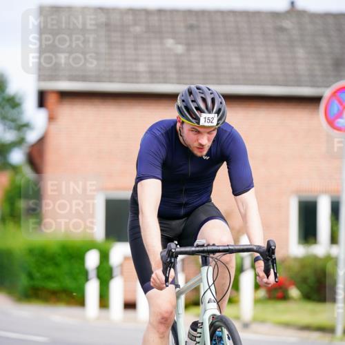 31.08.2025 - Elbe Triathlon Hamburg Michael Burmester http://msf.ph/oto/8688225 31.08.2025 15:38:34 Radfahren  meine-sportfotos.de