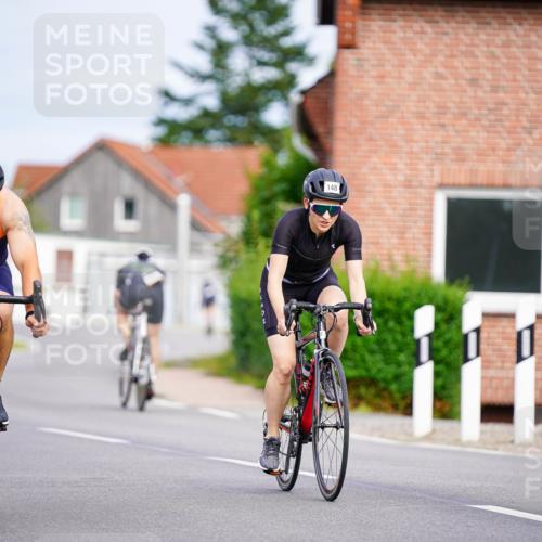 31.08.2025 - Elbe Triathlon Hamburg Michael Burmester http://msf.ph/oto/8688247 31.08.2025 15:39:16 Radfahren  meine-sportfotos.de