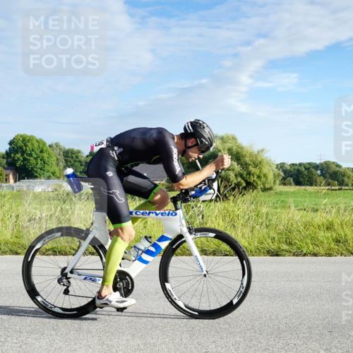 31.08.2025 - Elbe Triathlon Hamburg Michael Burmester http://msf.ph/oto/8688259 31.08.2025 08:54:03 Radfahren 229, 265 meine-sportfotos.de