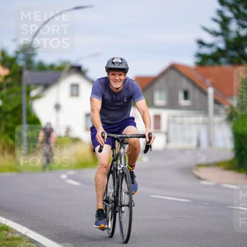 31.08.2025 - Elbe Triathlon Hamburg Michael Burmester http://msf.ph/oto/8688263 31.08.2025 15:39:44 Radfahren  meine-sportfotos.de