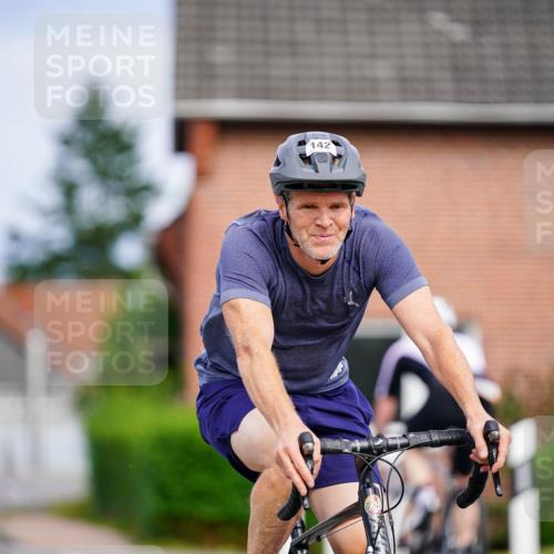 31.08.2025 - Elbe Triathlon Hamburg Michael Burmester http://msf.ph/oto/8688266 31.08.2025 15:39:45 Radfahren  meine-sportfotos.de
