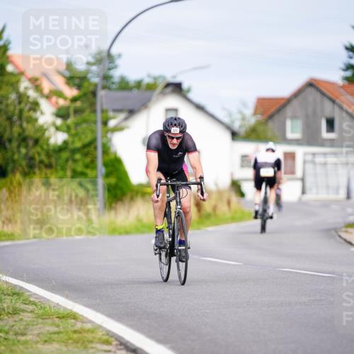 31.08.2025 - Elbe Triathlon Hamburg Michael Burmester http://msf.ph/oto/8688269 31.08.2025 15:39:49 Radfahren  meine-sportfotos.de