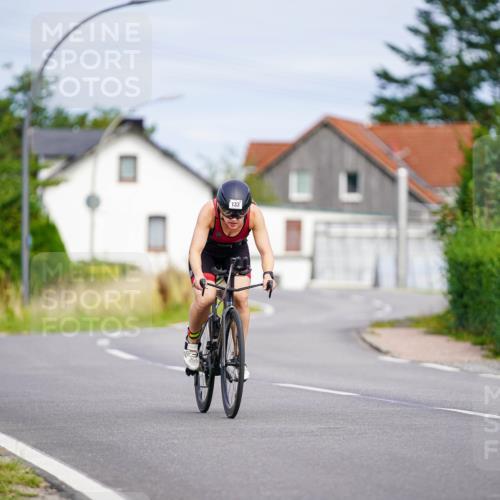31.08.2025 - Elbe Triathlon Hamburg Michael Burmester http://msf.ph/oto/8688285 31.08.2025 15:40:10 Radfahren  meine-sportfotos.de