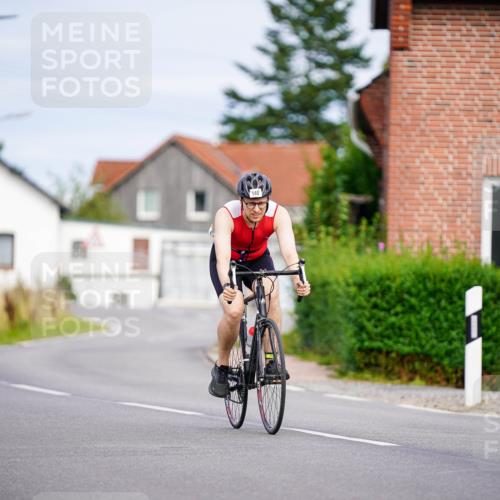 31.08.2025 - Elbe Triathlon Hamburg Michael Burmester http://msf.ph/oto/8688311 31.08.2025 15:40:53 Radfahren  meine-sportfotos.de