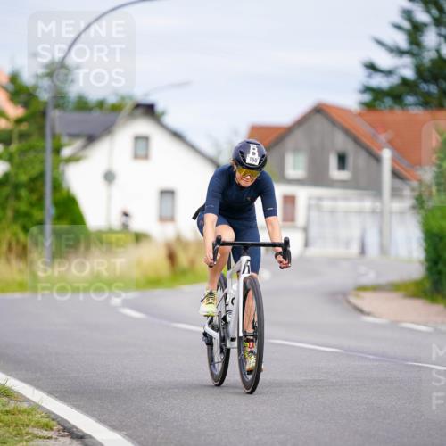 31.08.2025 - Elbe Triathlon Hamburg Michael Burmester http://msf.ph/oto/8688333 31.08.2025 15:41:33 Radfahren  meine-sportfotos.de