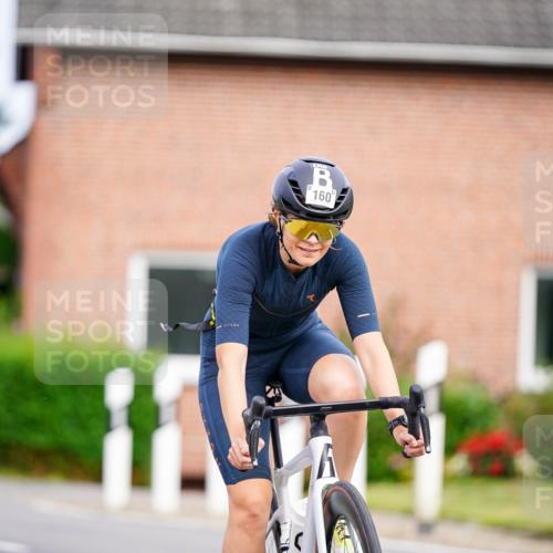 31.08.2025 - Elbe Triathlon Hamburg Michael Burmester http://msf.ph/oto/8688336 31.08.2025 15:41:34 Radfahren  meine-sportfotos.de