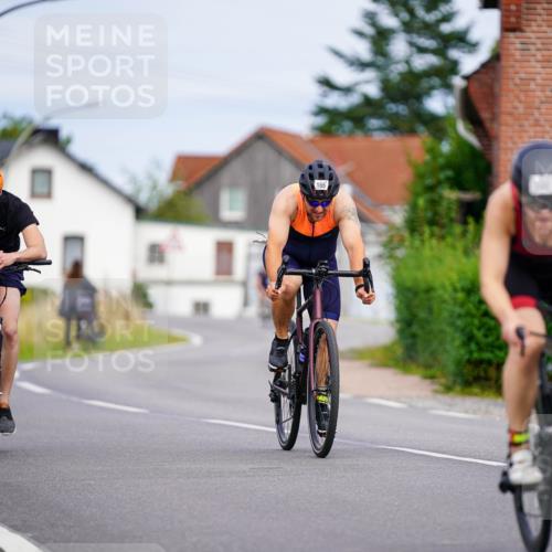 31.08.2025 - Elbe Triathlon Hamburg Michael Burmester http://msf.ph/oto/8688395 31.08.2025 15:44:22 Radfahren  meine-sportfotos.de