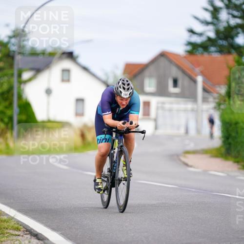 31.08.2025 - Elbe Triathlon Hamburg Michael Burmester http://msf.ph/oto/8688420 31.08.2025 15:45:17 Radfahren  meine-sportfotos.de