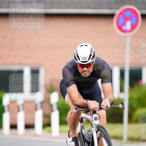 31.08.2025 - Elbe Triathlon Hamburg Michael Burmester http://msf.ph/oto/8688430 31.08.2025 15:45:37 Radfahren  meine-sportfotos.de
