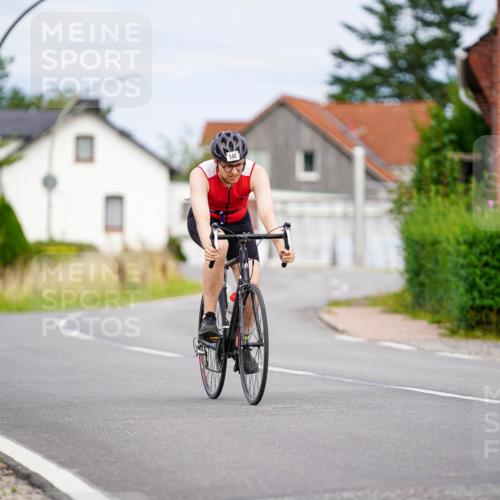 31.08.2025 - Elbe Triathlon Hamburg Michael Burmester http://msf.ph/oto/8688436 31.08.2025 15:45:45 Radfahren  meine-sportfotos.de