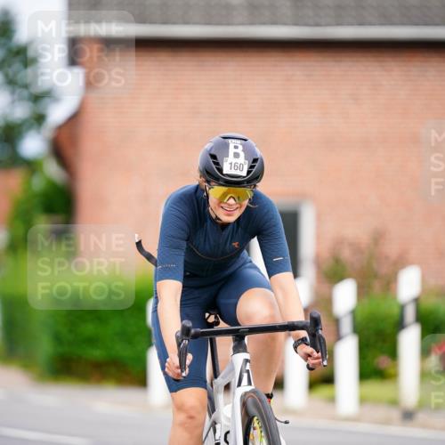 31.08.2025 - Elbe Triathlon Hamburg Michael Burmester http://msf.ph/oto/8688449 31.08.2025 15:46:00 Radfahren  meine-sportfotos.de