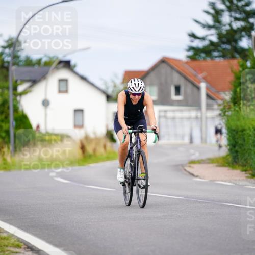 31.08.2025 - Elbe Triathlon Hamburg Michael Burmester http://msf.ph/oto/8688488 31.08.2025 15:47:38 Radfahren  meine-sportfotos.de