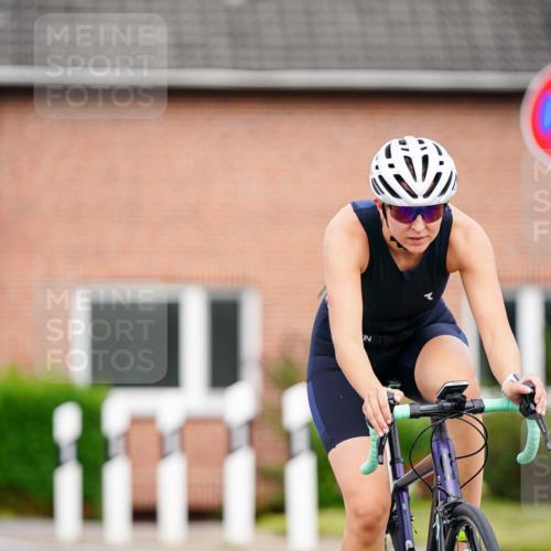 31.08.2025 - Elbe Triathlon Hamburg Michael Burmester http://msf.ph/oto/8688497 31.08.2025 15:47:40 Radfahren  meine-sportfotos.de
