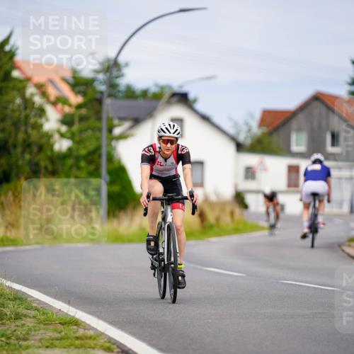 31.08.2025 - Elbe Triathlon Hamburg Michael Burmester http://msf.ph/oto/8688525 31.08.2025 15:49:40 Radfahren  meine-sportfotos.de