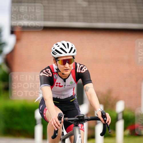 31.08.2025 - Elbe Triathlon Hamburg Michael Burmester http://msf.ph/oto/8688534 31.08.2025 15:49:42 Radfahren  meine-sportfotos.de