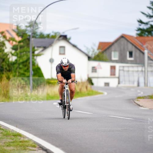 31.08.2025 - Elbe Triathlon Hamburg Michael Burmester http://msf.ph/oto/8688537 31.08.2025 15:49:46 Radfahren  meine-sportfotos.de