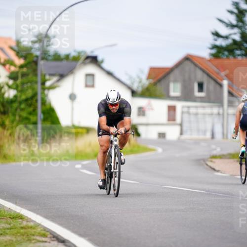 31.08.2025 - Elbe Triathlon Hamburg Michael Burmester http://msf.ph/oto/8688540 31.08.2025 15:49:46 Radfahren  meine-sportfotos.de