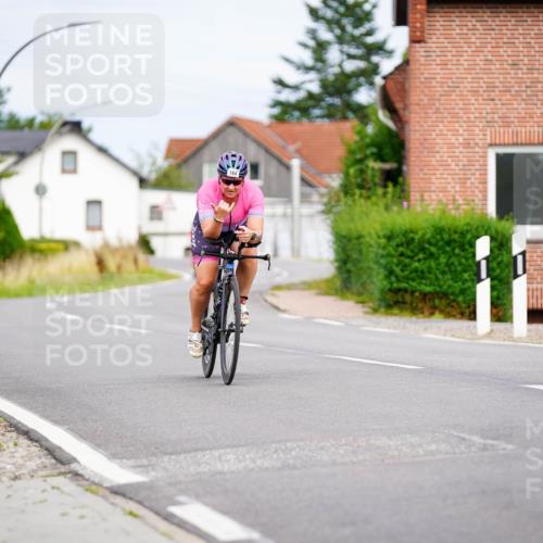 31.08.2025 - Elbe Triathlon Hamburg Michael Burmester http://msf.ph/oto/8688551 31.08.2025 15:51:41 Radfahren  meine-sportfotos.de
