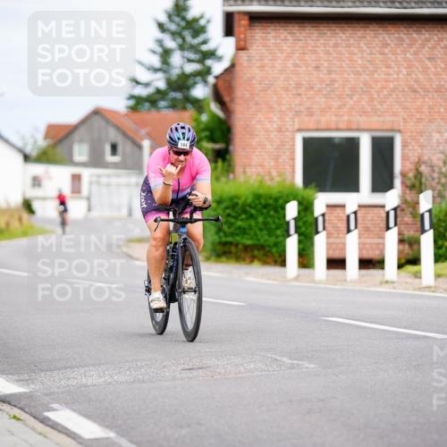 31.08.2025 - Elbe Triathlon Hamburg Michael Burmester http://msf.ph/oto/8688556 31.08.2025 15:51:41 Radfahren  meine-sportfotos.de