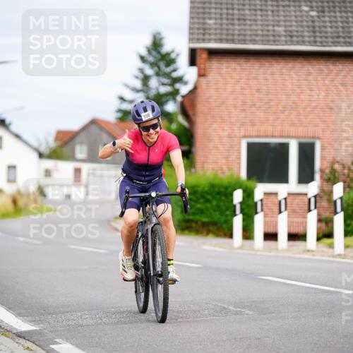 31.08.2025 - Elbe Triathlon Hamburg Michael Burmester http://msf.ph/oto/8688577 31.08.2025 15:51:50 Radfahren  meine-sportfotos.de