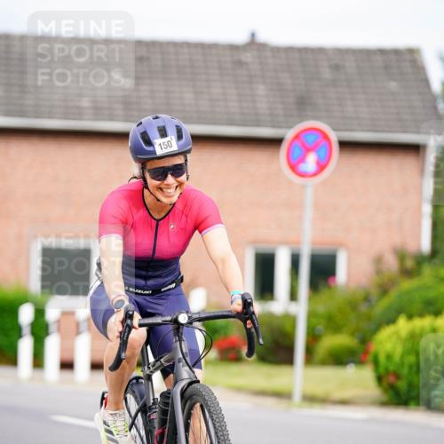 31.08.2025 - Elbe Triathlon Hamburg Michael Burmester http://msf.ph/oto/8688582 31.08.2025 15:51:51 Radfahren  meine-sportfotos.de