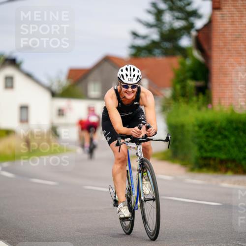 31.08.2025 - Elbe Triathlon Hamburg Michael Burmester http://msf.ph/oto/8688609 31.08.2025 15:52:20 Radfahren  meine-sportfotos.de