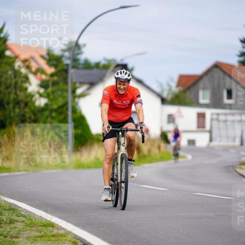 31.08.2025 - Elbe Triathlon Hamburg Michael Burmester http://msf.ph/oto/8688616 31.08.2025 15:52:29 Radfahren  meine-sportfotos.de