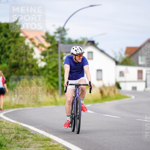 31.08.2025 - Elbe Triathlon Hamburg Michael Burmester http://msf.ph/oto/8688636 31.08.2025 15:52:43 Radfahren  meine-sportfotos.de