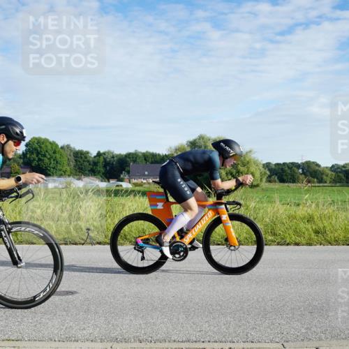 31.08.2025 - Elbe Triathlon Hamburg Michael Burmester http://msf.ph/oto/8688662 31.08.2025 09:06:49 Radfahren 172, 379, 381, 505 meine-sportfotos.de