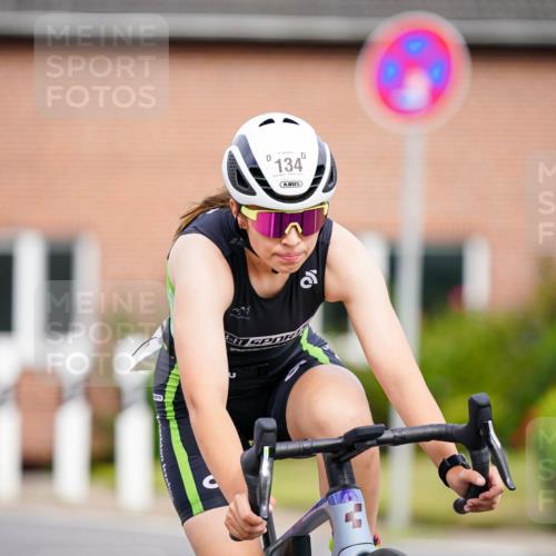 31.08.2025 - Elbe Triathlon Hamburg Michael Burmester http://msf.ph/oto/8688670 31.08.2025 15:55:21 Radfahren  meine-sportfotos.de