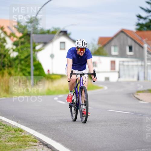 31.08.2025 - Elbe Triathlon Hamburg Michael Burmester http://msf.ph/oto/8688737 31.08.2025 15:58:25 Radfahren  meine-sportfotos.de