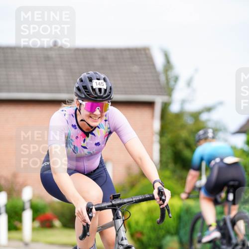 31.08.2025 - Elbe Triathlon Hamburg Michael Burmester http://msf.ph/oto/8688762 31.08.2025 15:58:55 Radfahren  meine-sportfotos.de