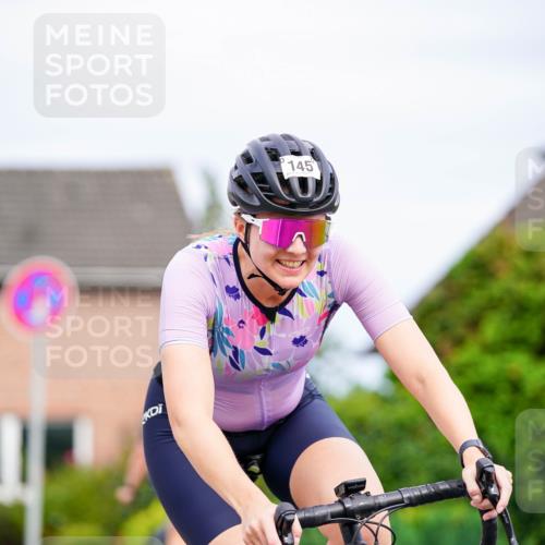 31.08.2025 - Elbe Triathlon Hamburg Michael Burmester http://msf.ph/oto/8688764 31.08.2025 15:58:55 Radfahren  meine-sportfotos.de