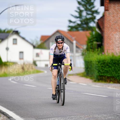 31.08.2025 - Elbe Triathlon Hamburg Michael Burmester http://msf.ph/oto/8688768 31.08.2025 15:59:07 Radfahren  meine-sportfotos.de