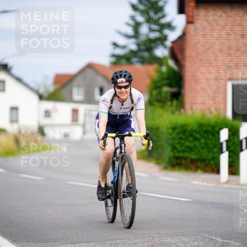 31.08.2025 - Elbe Triathlon Hamburg Michael Burmester http://msf.ph/oto/8688771 31.08.2025 15:59:08 Radfahren  meine-sportfotos.de