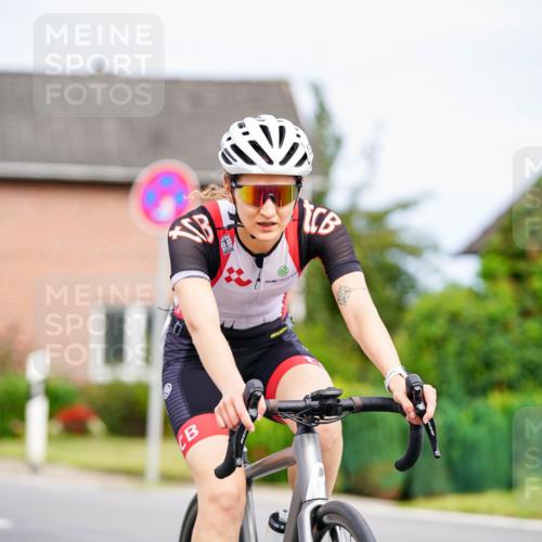31.08.2025 - Elbe Triathlon Hamburg Michael Burmester http://msf.ph/oto/8688789 31.08.2025 15:59:24 Radfahren  meine-sportfotos.de