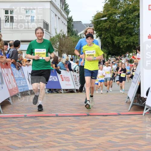31.08.2025 - 21. Blankeneser Heldenlauf Strokosch-Dieckow http://msf.ph/oto/8688797 31.08.2025 10:34:34 Ziel 2110, 2668, 2090, 2083 meine-sportfotos.de