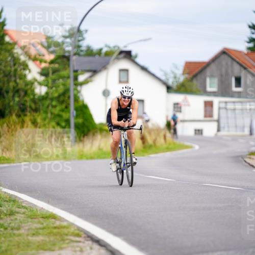 31.08.2025 - Elbe Triathlon Hamburg Michael Burmester http://msf.ph/oto/8688827 31.08.2025 16:01:32 Radfahren  meine-sportfotos.de