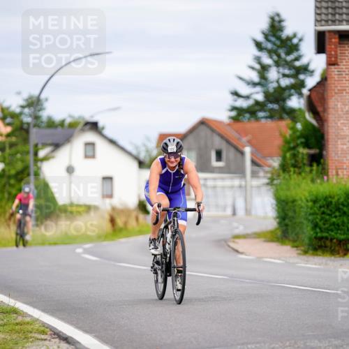 31.08.2025 - Elbe Triathlon Hamburg Michael Burmester http://msf.ph/oto/8688857 31.08.2025 16:02:32 Radfahren  meine-sportfotos.de