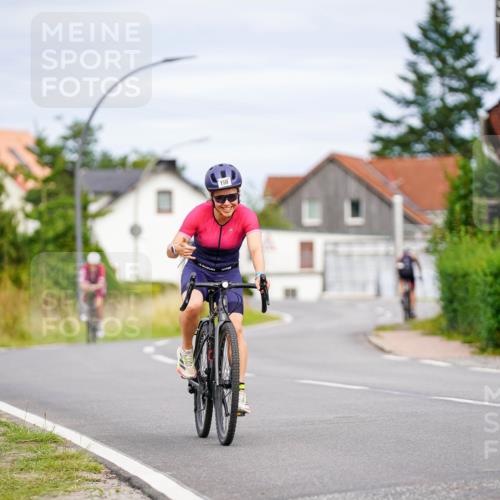 31.08.2025 - Elbe Triathlon Hamburg Michael Burmester http://msf.ph/oto/8688876 31.08.2025 16:02:38 Radfahren  meine-sportfotos.de