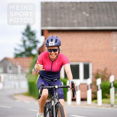 31.08.2025 - Elbe Triathlon Hamburg Michael Burmester http://msf.ph/oto/8688885 31.08.2025 16:02:39 Radfahren  meine-sportfotos.de