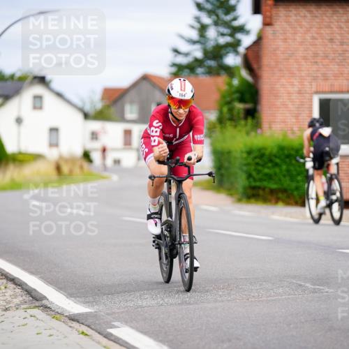 31.08.2025 - Elbe Triathlon Hamburg Michael Burmester http://msf.ph/oto/8688889 31.08.2025 16:02:42 Radfahren  meine-sportfotos.de
