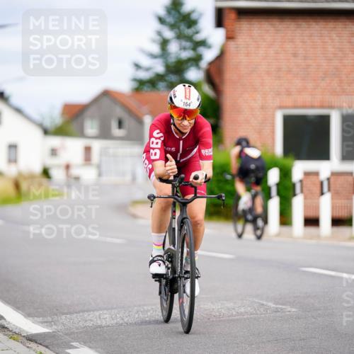 31.08.2025 - Elbe Triathlon Hamburg Michael Burmester http://msf.ph/oto/8688892 31.08.2025 16:02:42 Radfahren  meine-sportfotos.de