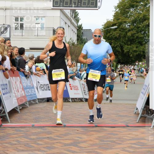 31.08.2025 - 21. Blankeneser Heldenlauf Strokosch-Dieckow http://msf.ph/oto/8688910 31.08.2025 10:28:43 Ziel 2346, 2697, 2700, 2351, 2687 meine-sportfotos.de