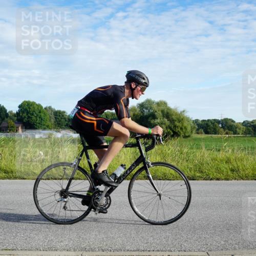 31.08.2025 - Elbe Triathlon Hamburg Michael Burmester http://msf.ph/oto/8688982 31.08.2025 09:13:49 Radfahren 190, 322, 414, 415, 490, 533 meine-sportfotos.de