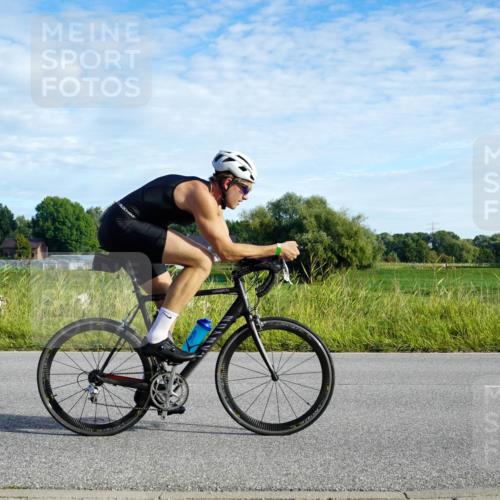 31.08.2025 - Elbe Triathlon Hamburg Michael Burmester http://msf.ph/oto/8688987 31.08.2025 09:13:56 Radfahren 221, 414, 533, 551 meine-sportfotos.de