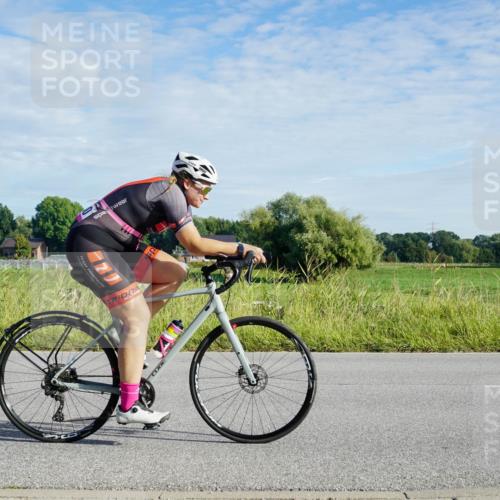 31.08.2025 - Elbe Triathlon Hamburg Michael Burmester http://msf.ph/oto/8689043 31.08.2025 09:15:01 Radfahren 280, 361, 431, 534 meine-sportfotos.de