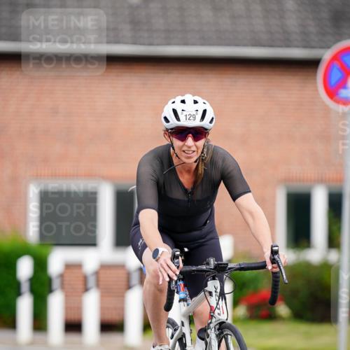 31.08.2025 - Elbe Triathlon Hamburg Michael Burmester http://msf.ph/oto/8689051 31.08.2025 16:08:28 Radfahren  meine-sportfotos.de