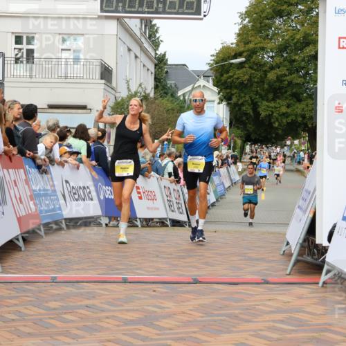 31.08.2025 - 21. Blankeneser Heldenlauf Strokosch-Dieckow http://msf.ph/oto/8689055 31.08.2025 10:28:41 Ziel 2727, 2697, 2700, 2351, 2687 meine-sportfotos.de